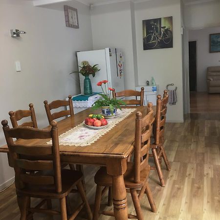 At Homestay Auckland Zewnętrze zdjęcie