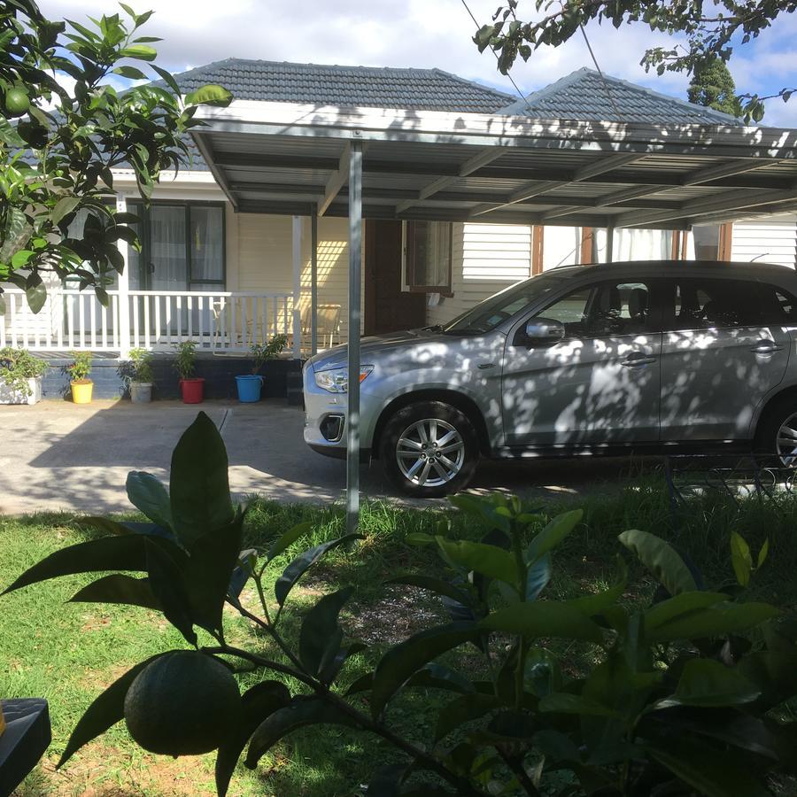 At Homestay Auckland Zewnętrze zdjęcie