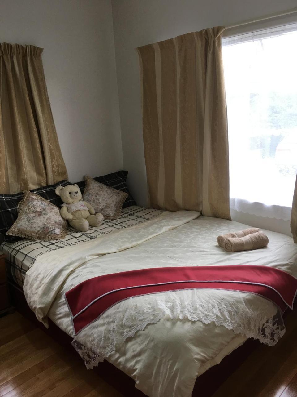 At Homestay Auckland Zewnętrze zdjęcie